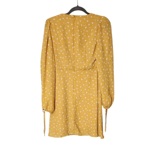 Yellow Floral Button-Down Dress - Picture 2 of 4